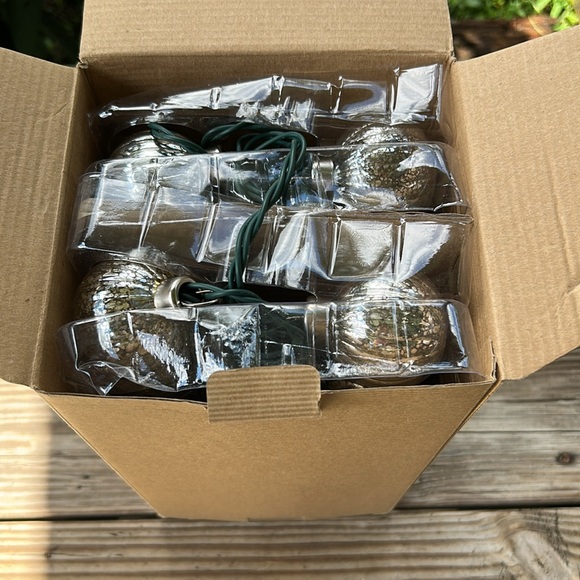 Pottery Barn Mercury Globe String Lights - Shimmering Silver BNIB - Picture 4 of 5